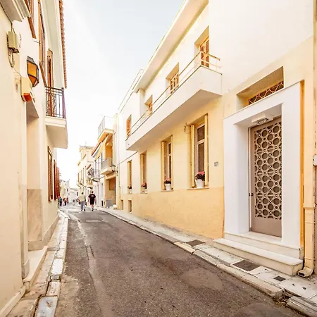 Oikia Tripodon * Athens